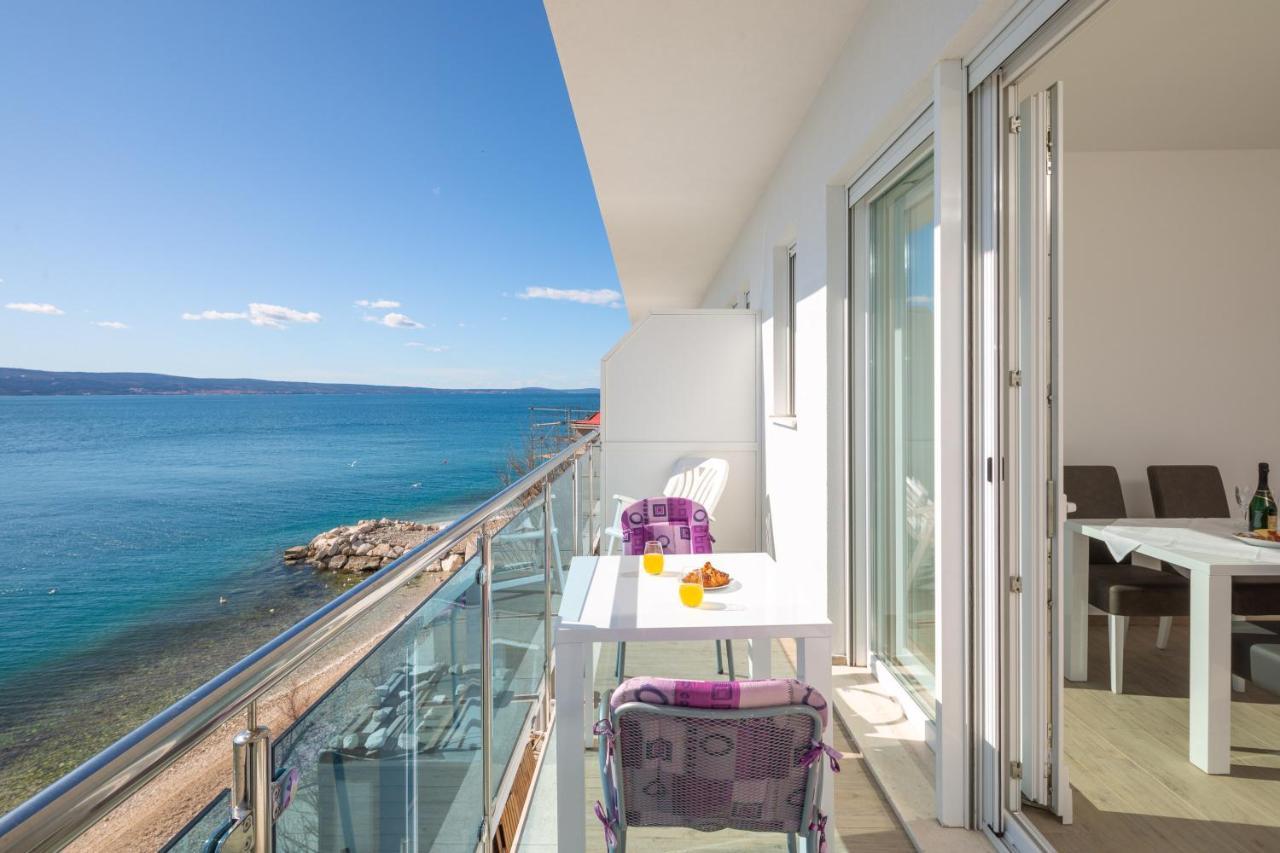 Absolute Beach Holidays Lejlighed Dugi Rat Eksteriør billede