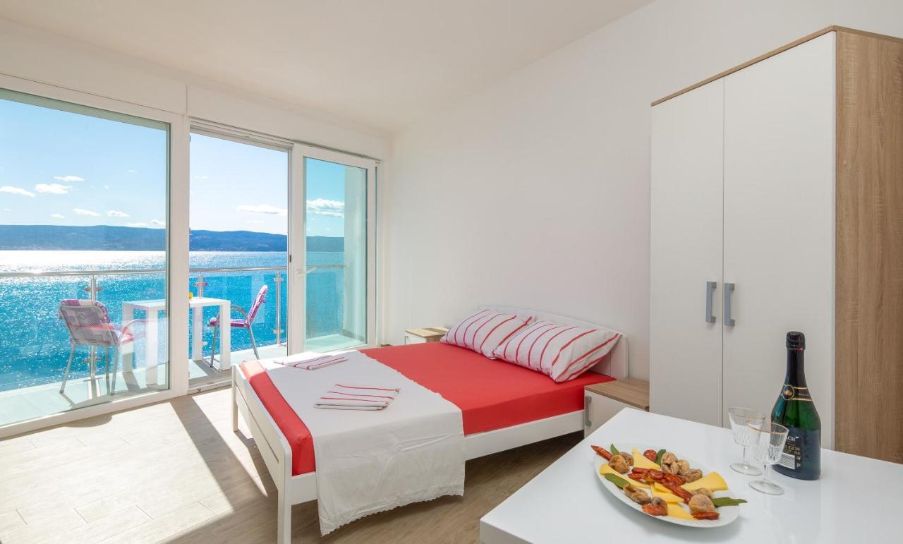 Absolute Beach Holidays Lejlighed Dugi Rat Eksteriør billede